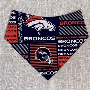 Dog Bandana-Denver Broncos (LG)